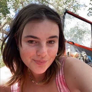 Meet your Posher, Edie